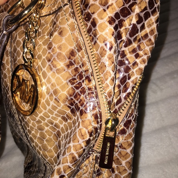 MK Genuine Leather tote - Picture 4 of 4